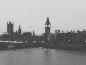 傘を干し忘れた時の臭いで、初めての海外と優しいホストファミリーを思い出す