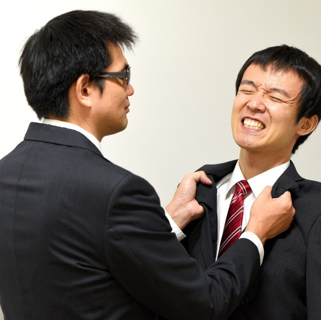 今日から辞める→社長激怒で訴えられるかも　※画像はイメージです（こうまる/photoAC）