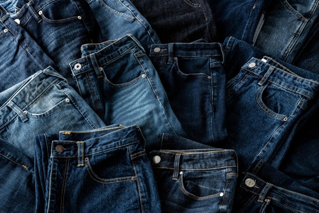 カジュアルなファッションには欠かせないジーンズなどの「デニム」※画像はイメージです（nothing1223/stock.adobe.com）