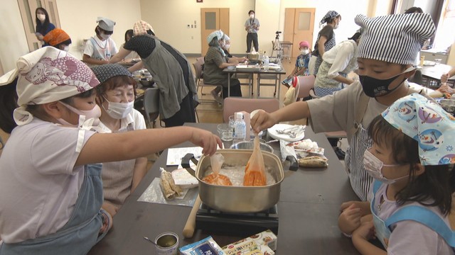 災害時に役立つ「ポリ袋クッキング」を子どもたちが体験　防災意識を深める　岡山【こつこつ防災】