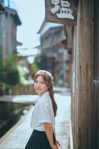 NGT48・大塚七海の1st写真集より©KADOKAWA／写真：岡本武志