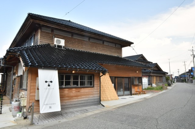 「能登の古民家宿 TOGISO」。復興支援に携わった人も宿泊（ぴんぽいんとさん撮影）
