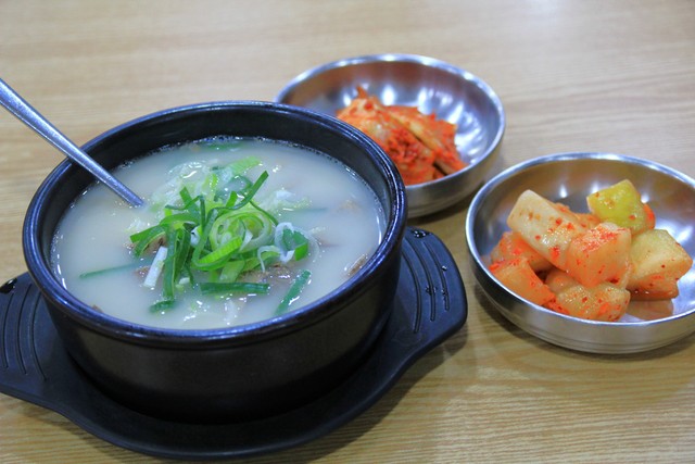 ソルロンタン14000 ウォン。