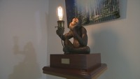 「Chimpanzee lamp」