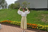 ABCテレビ「news おかえり」の新お天気リポーターに就任した堀部真子さんⓒABCテレビ