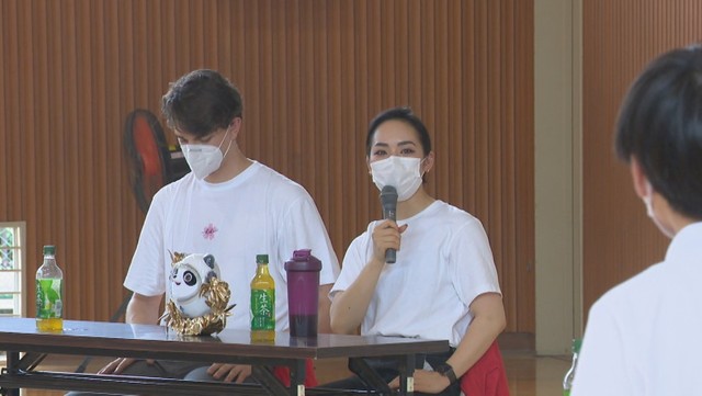 北京五輪フィギュア団体でメダルに貢献　小松原組が母校で講演　岡山市