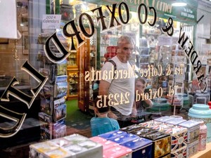 「イギリス人は紅茶」は古い？　コーヒーにその座を奪われたのか、業界巻き込み論争中