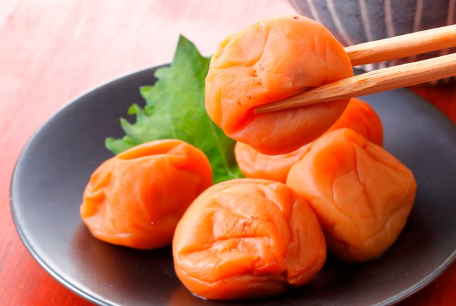 夏でもサッパリと食べられる「梅レシピ」※画像はイメージです（Nishihama/stock.adobe.com）