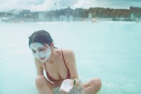 長濱ねるセカンド写真集先行カット（撮影：高橋ヨーコ ©講談社）