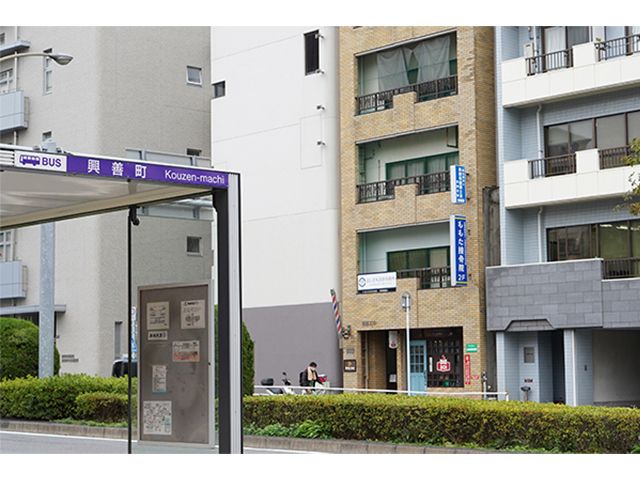 190512 はしばみ法律事務所2 会議中