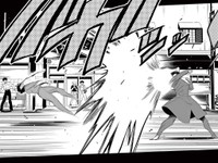 怒りの限界を超えた義男が制裁を加える　©齊藤万丈/小学館