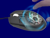 マウス内部に搭載されたファンから風が…これで手汗からはおさらばです！（提供画像）