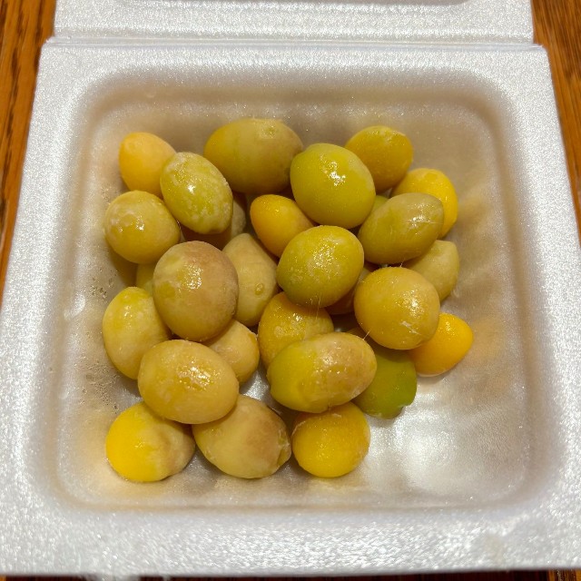 大粒納豆かと思いきや…正体は納豆菌で発酵させた「ぎんなん」（ttさん提供）