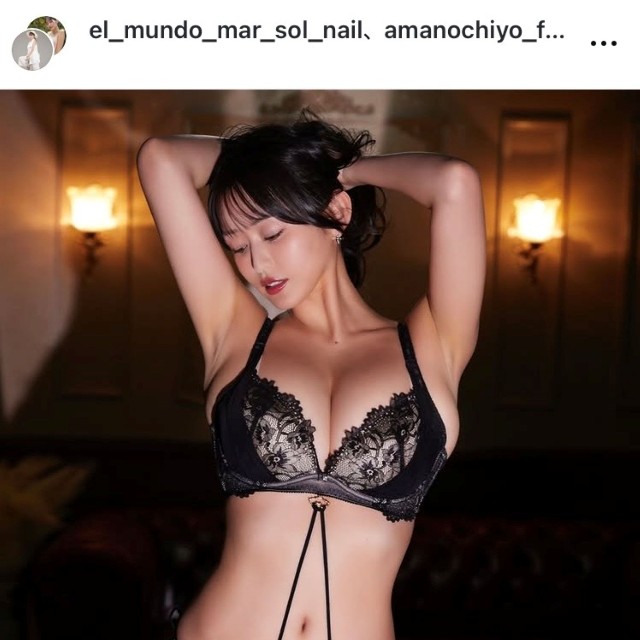 天野ちよインスタグラム(@el_mundo_mar_sol_nail)より