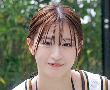 上西怜（撮影：中山雅史　ヘアメイク：進藤澪燿子　スタイリング：米丸友子）