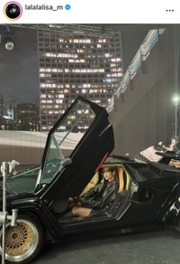 BLACKPINKリサのインスタグラム（＠lalalalisa_m）より