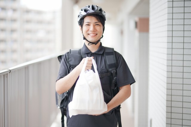 あるタワーマンションでのUberEatsへの対応が話題（イメージ画像）