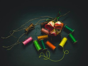 「貧乏暮らしでよかった」。既製品はすぐ飽きたけど、母手作りの鞄は褒められた