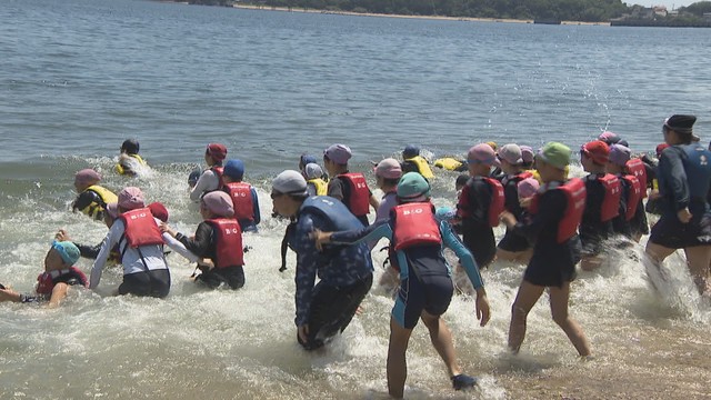 津田の松原海水浴場　さぬき市津田町津田