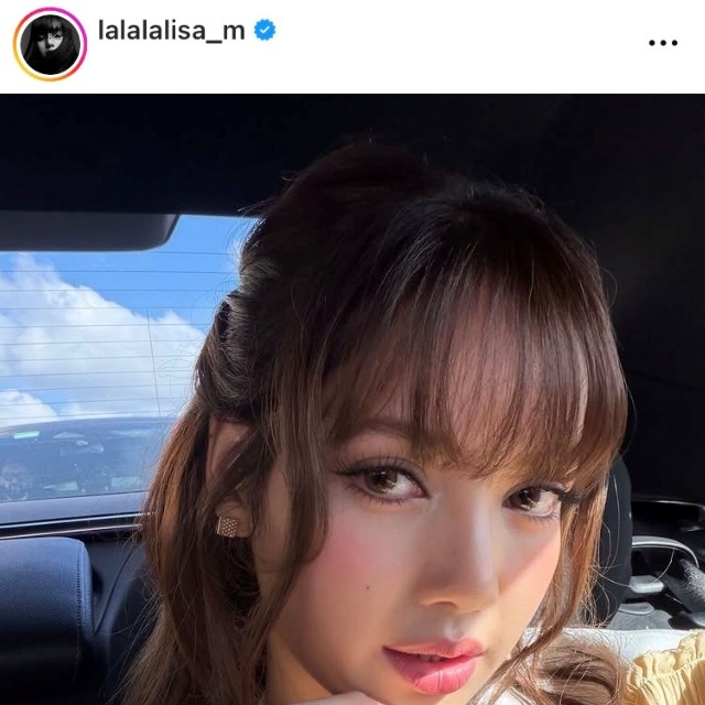 BLACKPINKリサのインスタグラム（＠lalalalisa_m）より