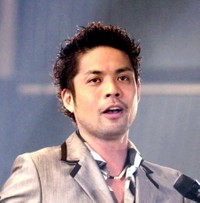 久保田利伸さん