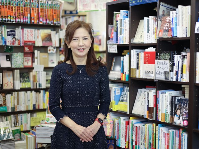 あなたの街の本屋さん TVアニメ「デンキ街の本屋さん」番宣CM (30秒ver & 15秒ver) - YouTube