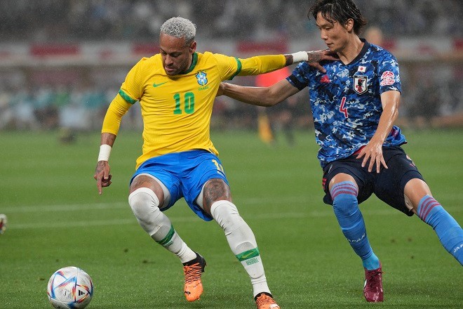 Brazil beat Chile in penalty shootout to reach last eight