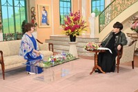 「徹子の部屋」に出演する上沼恵美子（左）と司会の黒柳徹子＝テレビ朝日提供