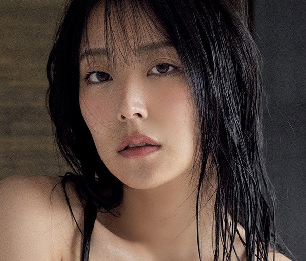 白間美瑠（撮影／中山雅文　ヘアメイク／TAKA　スタイリング／米丸友子）