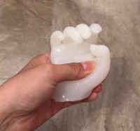 親指の下のプニプニがたまらないという（Kasumiさん提供）