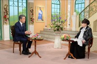 「徹子の部屋」   黒柳徹子(右)、越智光夫広島大学学長＝テレビ朝日提供