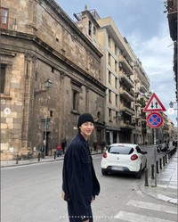 ビョン・ウソクのInstagram（byeonwooseok）より　ビョン・ウソクはプラダのグローバルアンバサダーを務めている