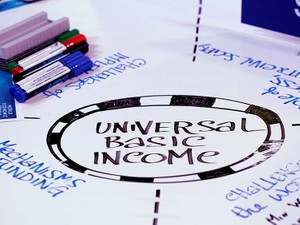 コロナ禍で注目のベーシックインカム　日本でできることを考える
