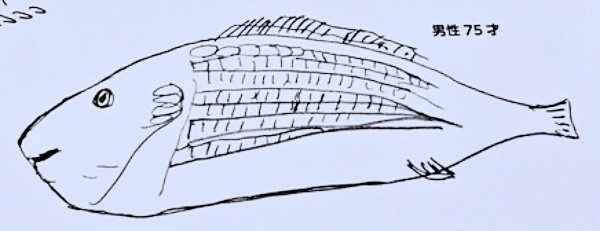 「男性 75才」が描いたアロワナ（画像提供：すこやかむいむいさん）