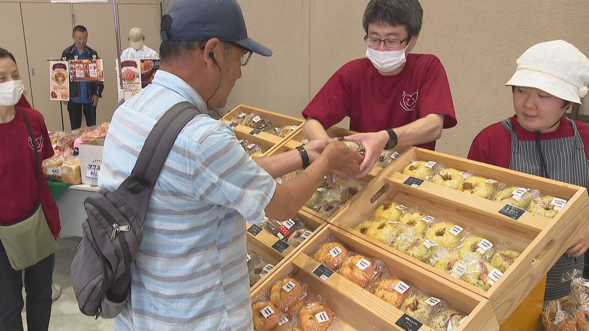 瀬戸内産　肥松乾燥30年の　材を用いて制作したミニ食蘢　大香合です 素材にこだわったパンとスイーツ集めたイベント 香川・高松市 | KSB