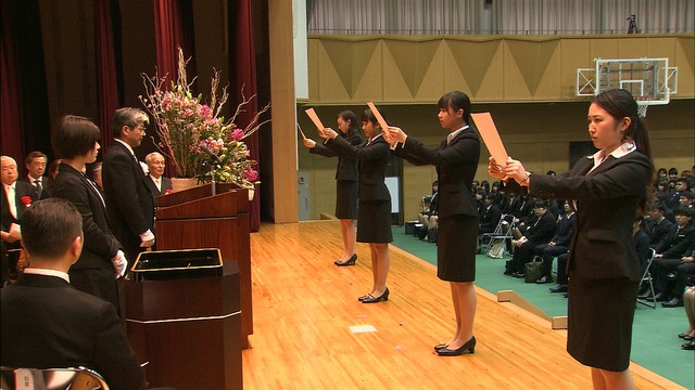 大学生活のスタート　就実大学で入学式　岡山市