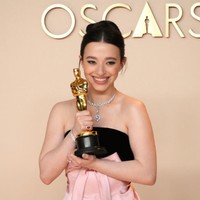 　マイキー・マディソン