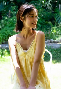 玉田志織 デジタル写真集「Into The Light ～ Another Edition ～」（ワニブックス）より＝撮影・丸谷嘉長