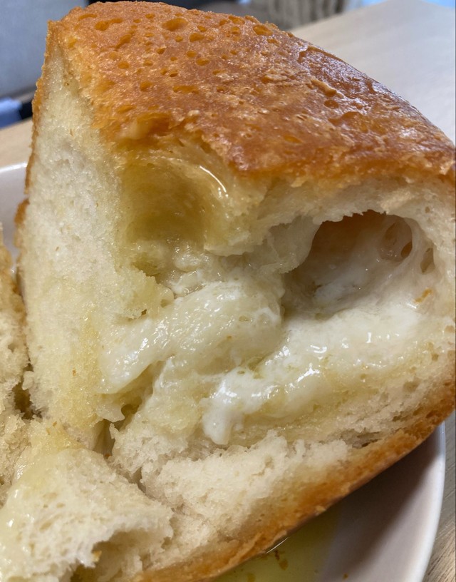 バター丸ごと一本食パン完成／アイリスオーヤマ株式会社　公式Xより