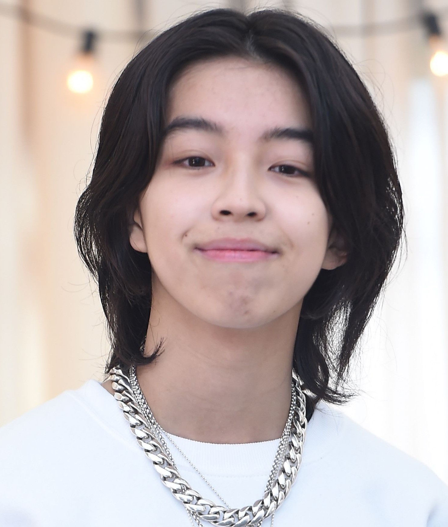 歌手 俳優yoshiさん交通事故死 １９歳 紗栄子と親密 Yoshikiオーディションのバンド参加予定も よろず ニュース