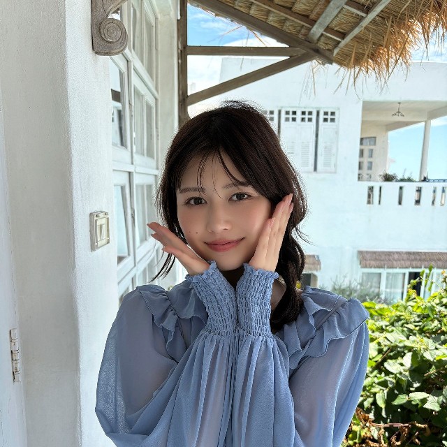 冴木柚葉1st写真集さんのX（@yuzuhabook_1st）より