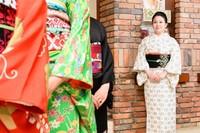 パレスチナ刺繡帯プロデューサーの山本真希さん=2025年5月、東京都渋谷区、小山幸佑撮影