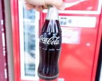 容器としての瓶の魅力はいろいろ（池田翔汰さん提供）