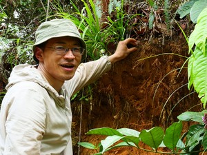 いまなぜ土が「アツい」のか　土壌学者が語る「土・貧困・未来」の深い関係