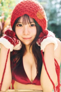 「FLASH」（26年2月10日発売号）に登場した浜辺ゆりなⓒ光文社／週刊FLASH（写真・高橋慶佑）