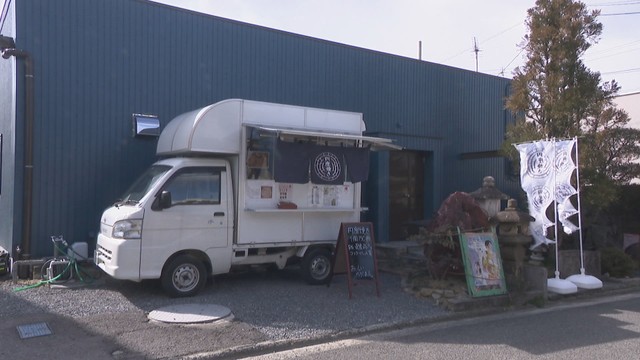 円座焼きを販売するキッチンカー（高松円座郵便局の横）