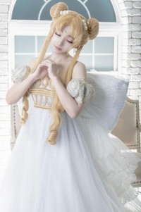 セレニティドレスを着用した様子/サリエさん（@hummel827）提供