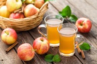 「サイダー」は海外では別の飲み物？※画像はイメージです（ Sea Wave/stock.adobe.com）