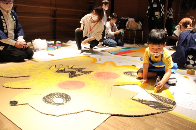 「ピカチュウがよかった」…子どもの要望を受けた母親が奮闘し、もう一体作成