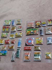 数々の手作りシールたち（國府五月さん提供）